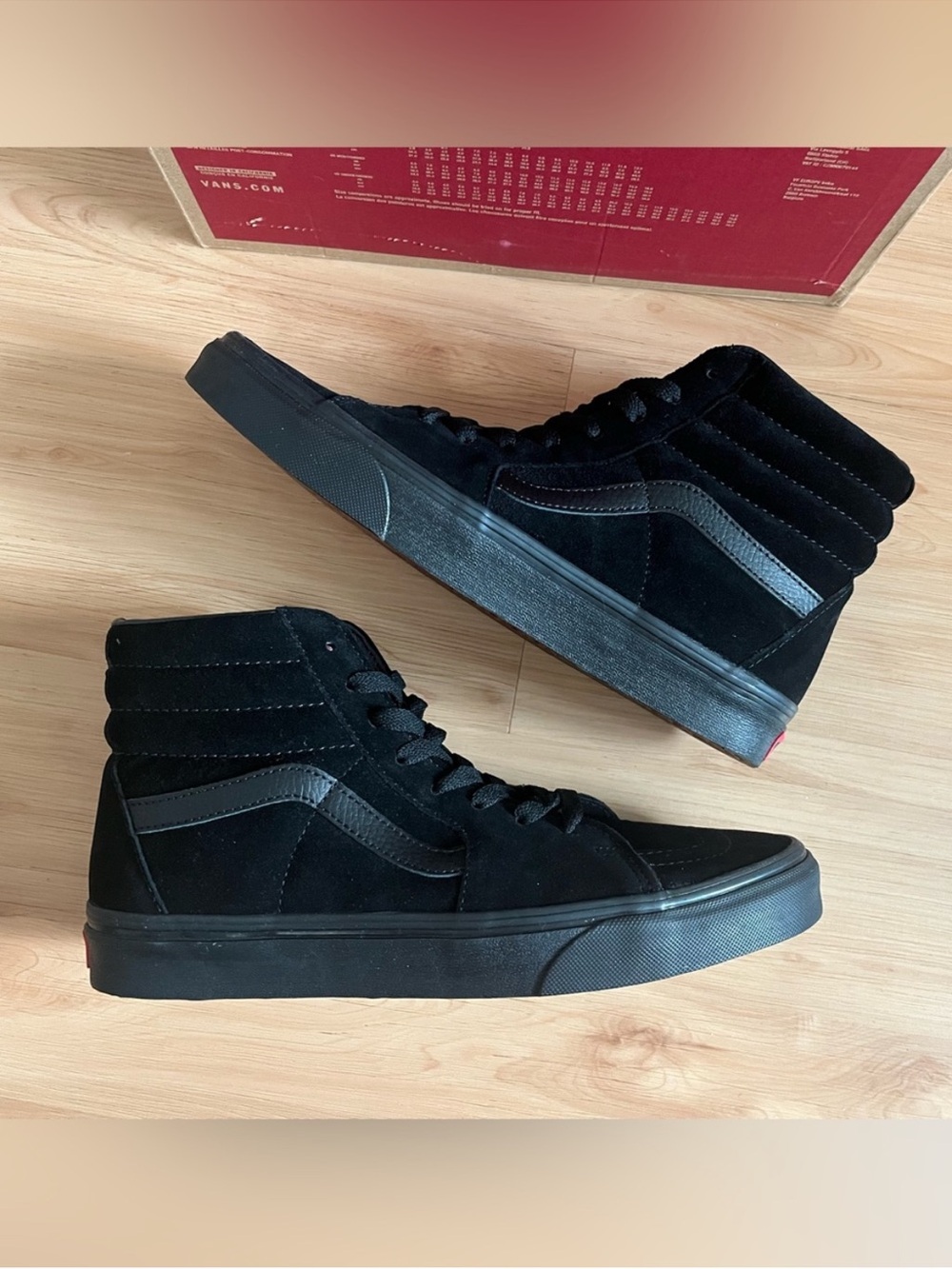 Vans Shoes Sk8 Hi Black Suede
Women 9.0US - Picture 2 of 8